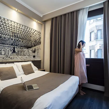 Hotel Plaza 3*